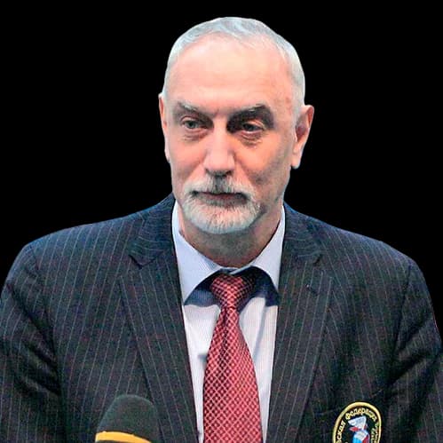 Портрет: Александр Борисович Савин