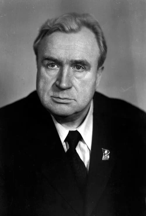 Портрет: Иван Васильевич Новиков