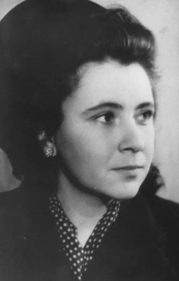 Портрет: Нинель Михайловна Эпатова