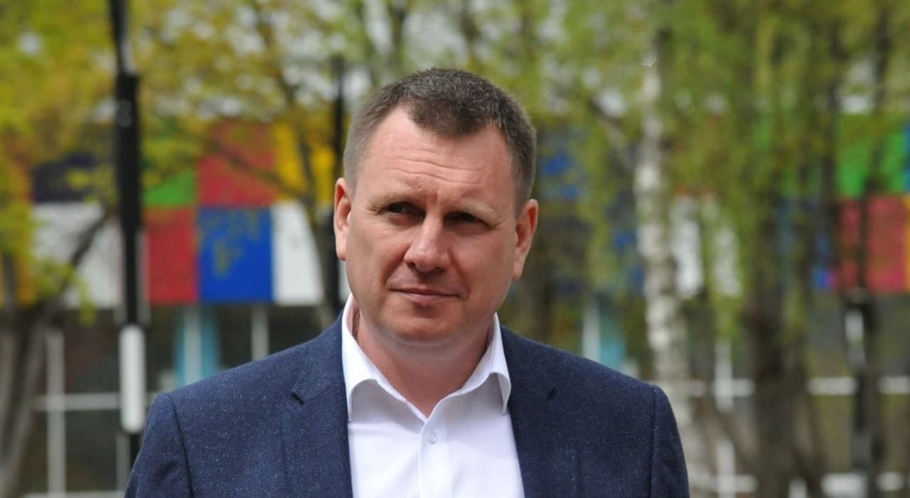Геннадий Новосельцев поздравил жителей региона с Днем знаний