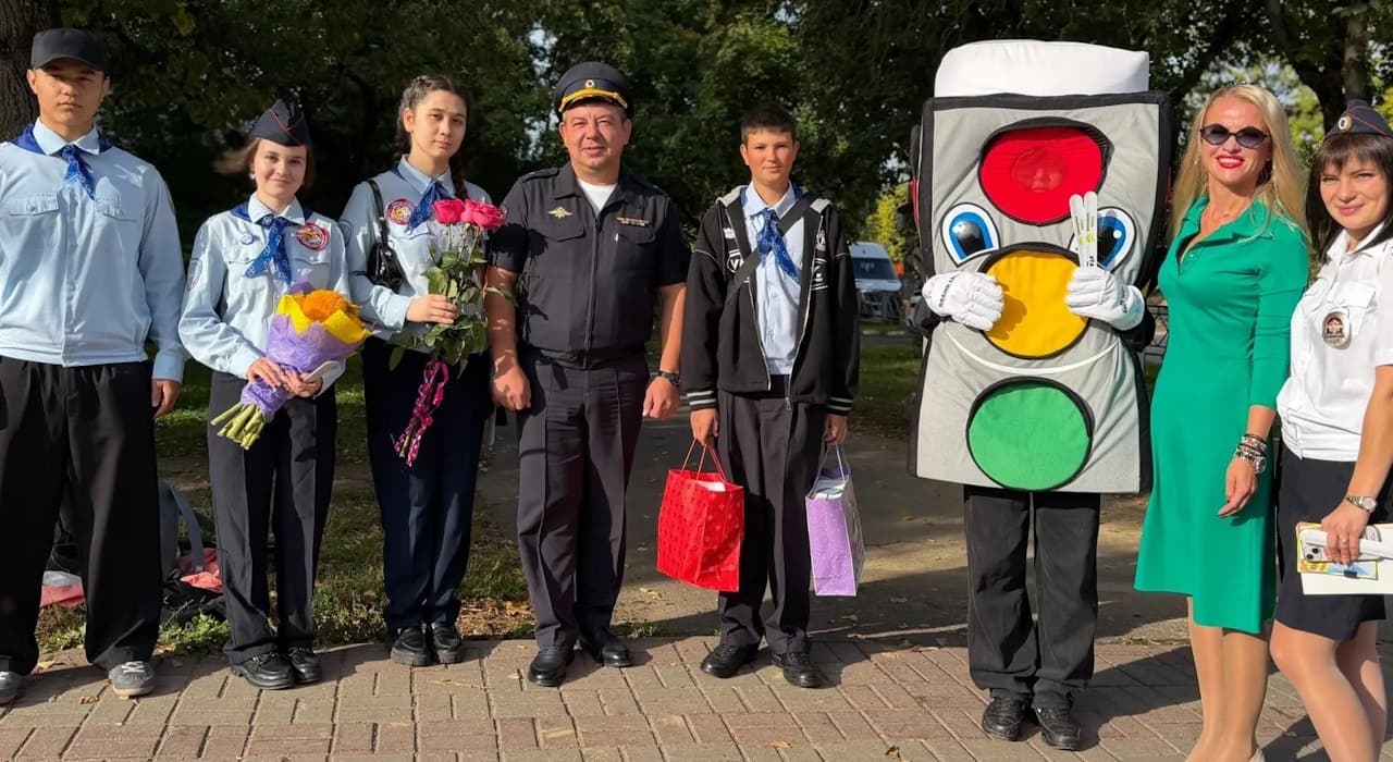 «Светофор» учит обнинских школьников дорожной азбуке