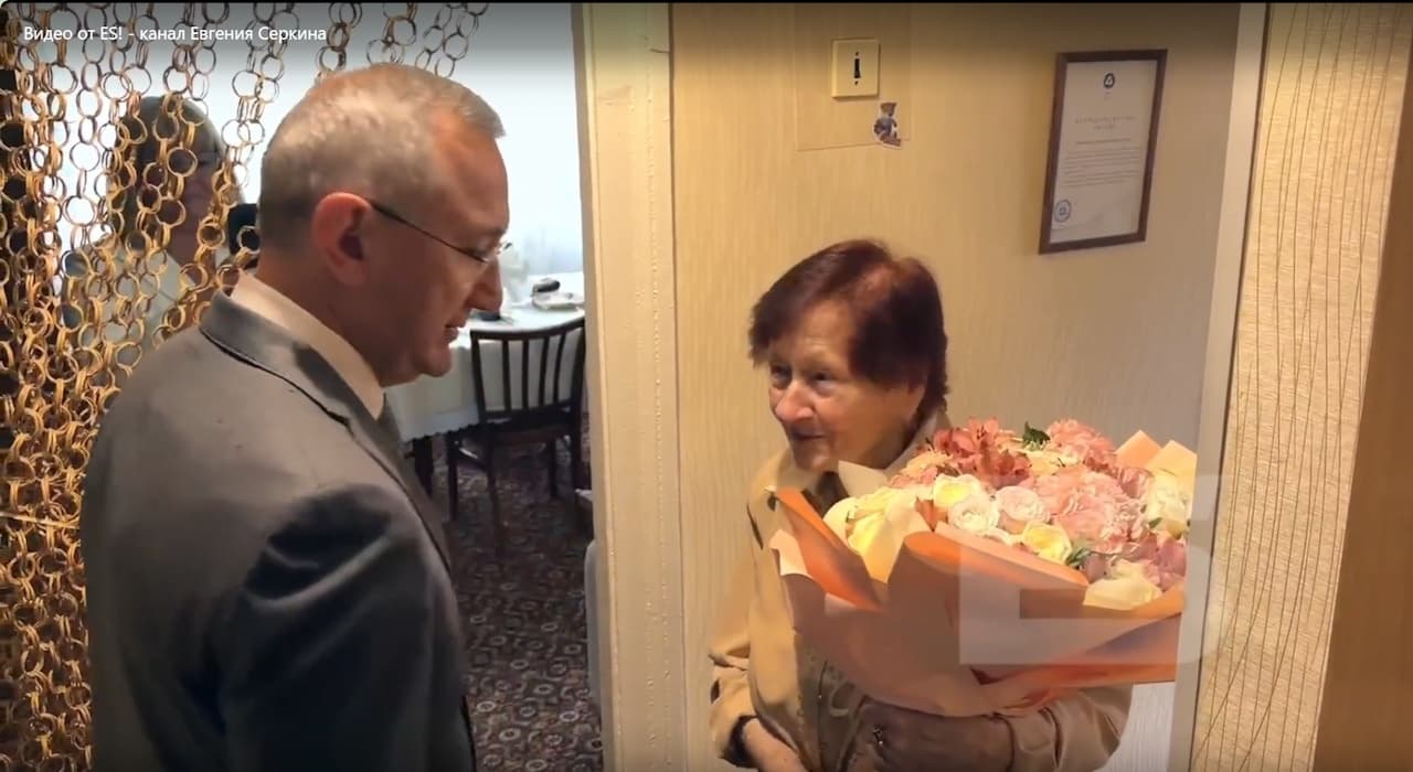 Шапша сдержал обещание и приехал поздравить ветерана ФЭИ со 100-летием